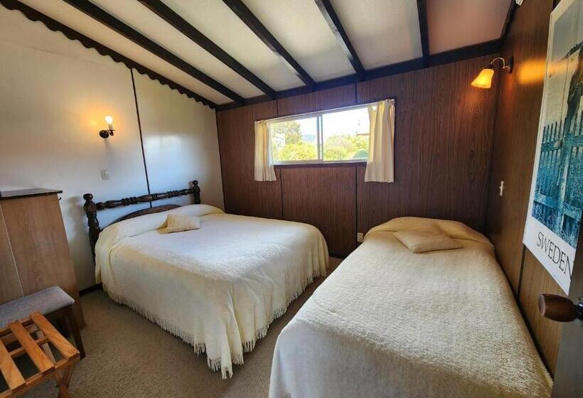 Номер Стандарт Вид на Озеро, Manapouri Holiday Park
