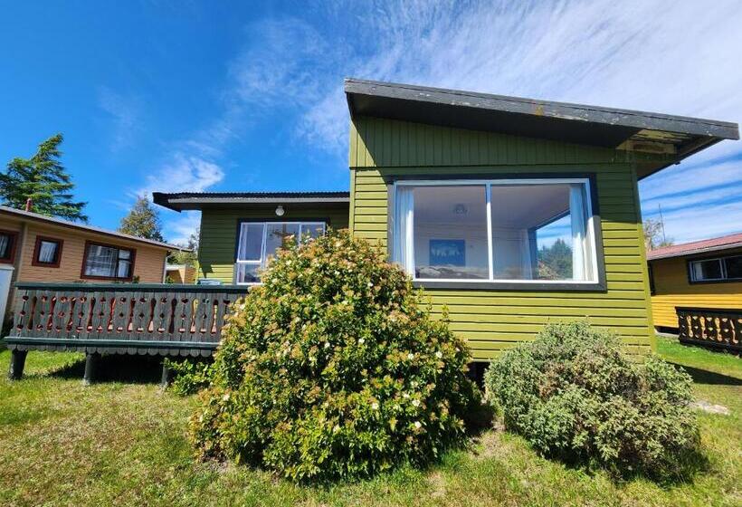 Семейный Номер, Manapouri Holiday Park