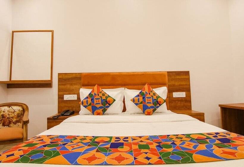 اتاق لوکس, Fabhotel Ambassador