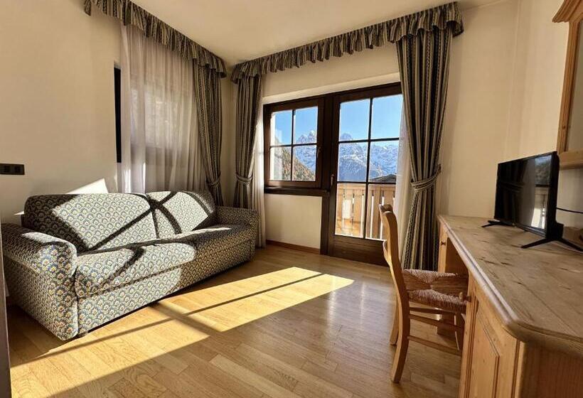 اتاق استاندارد چهارنفره با بالکن, Betulla