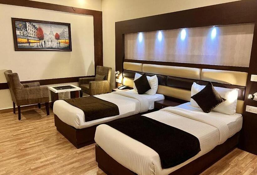 디럭스 룸, Lavanya Tower Haldwani