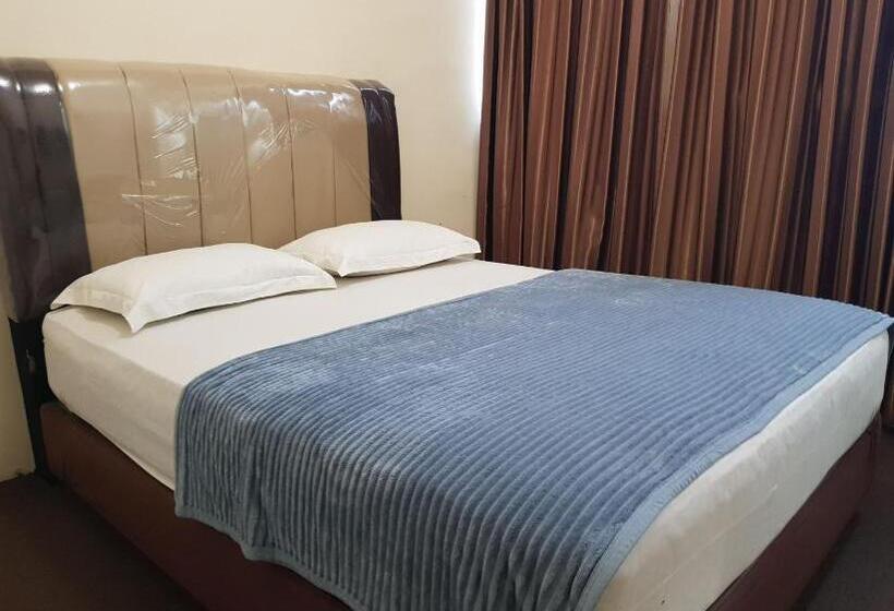 高级套房, Oyo 93264 Penginapan Syari Ah Berlian