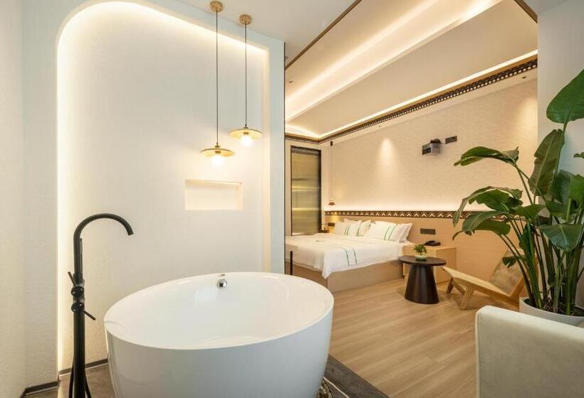 컴포트 룸, Xishu Garden Inn   Travel Agency Service   Car Rent Service   English Speaking
