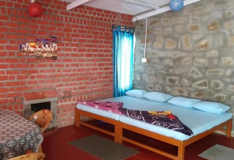اتاق خانوادگی با چشم‌انداز کوه, Le Cozy Huts