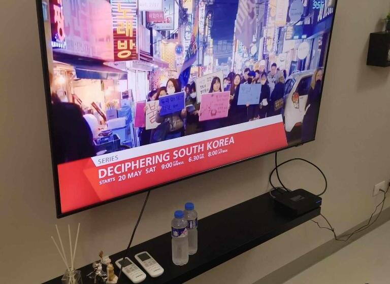 سوئیت با بالکن, Newpointe Suite