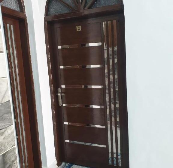 اتاق لوکس, Onaty Narty Guest House