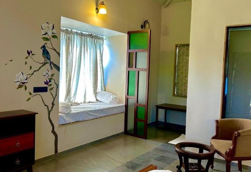Стандартный Номер Кровать Кинг, Saiprasad Tiger Resort