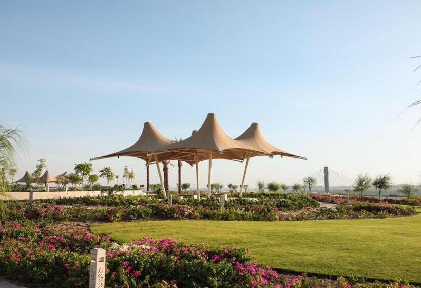 اتاق استاندارد با چشم‌انداز دریاچه, The Zen Wellness Resort
