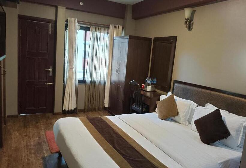 اتاق لوکس با بالکن, Serling Guest House