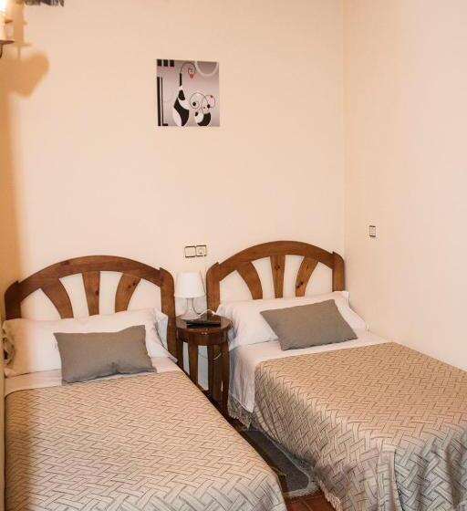 스탠다드 룸, Pension Las Cuevas De Cañart