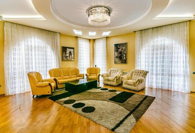 آپارتمان 3 خوابه, Apart Hotel Fsnc 3