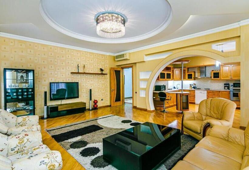 آپارتمان 3 خوابه, Apart Hotel Fsnc 3