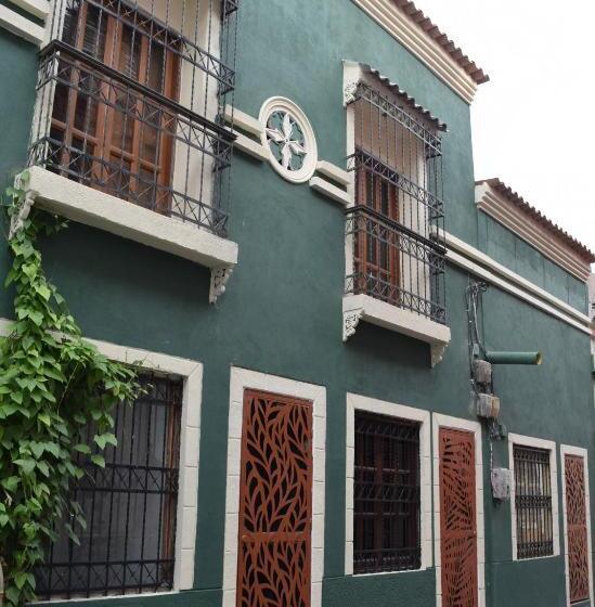 اتاق لوکس, Casa Cecilia Santa Marta