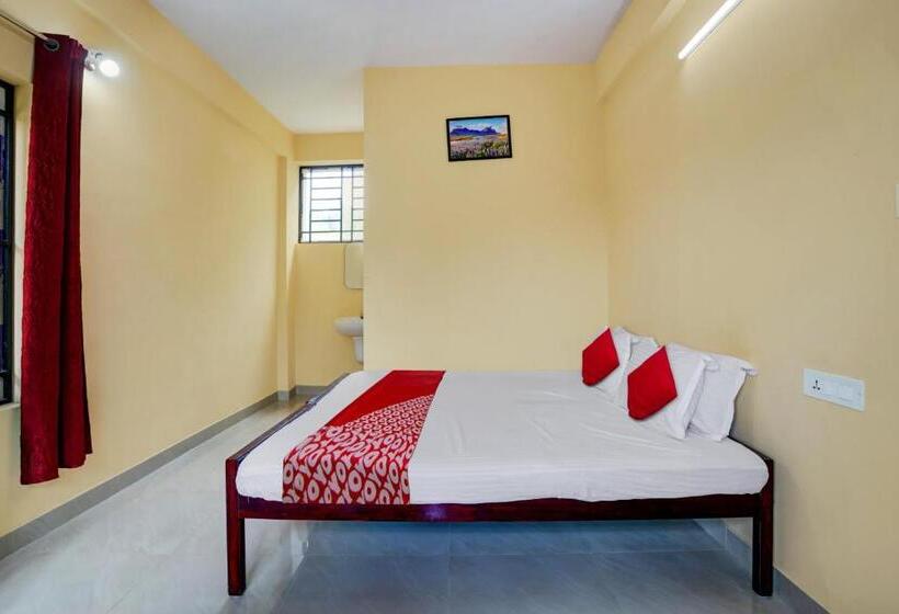 Трехместный Номер Классика, Oyo Flagship Souparnika Residency