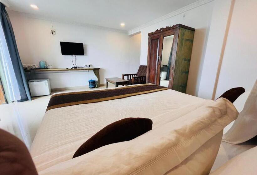 Номер Deluxe Вид на Море, Nagas Hotel Satyavati Morjim