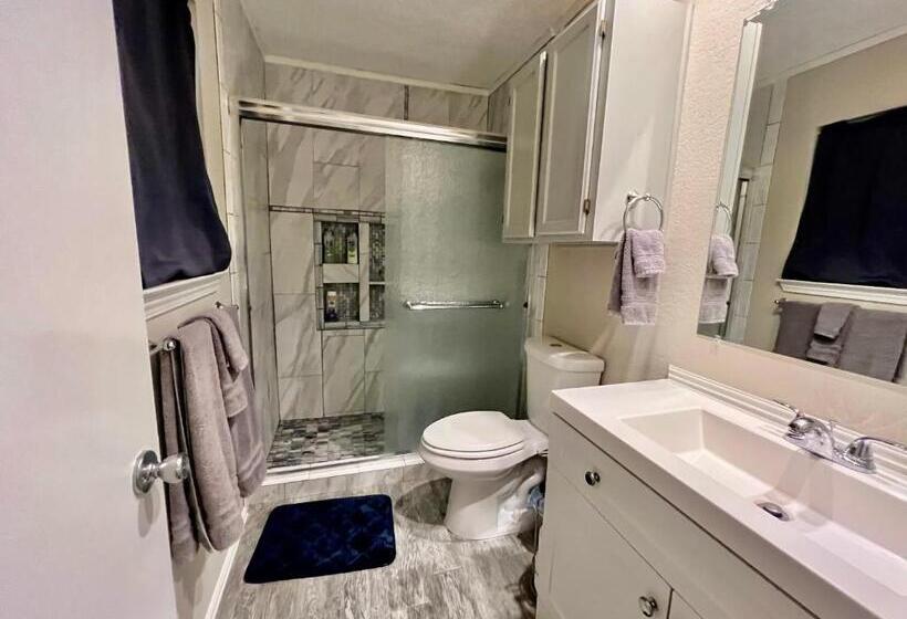 패밀리 룸, San Antonio Tx  3br Fully Furnished Corporate Home