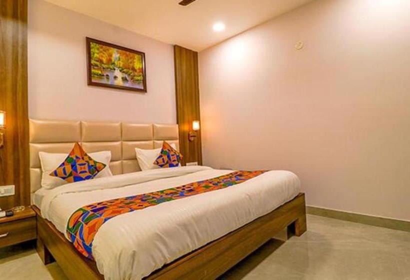 Номер Superior, Fabhotel Regency K9 Model Town