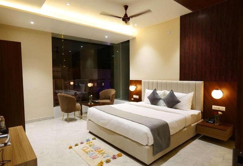 Quarto Deluxe, Vedangam