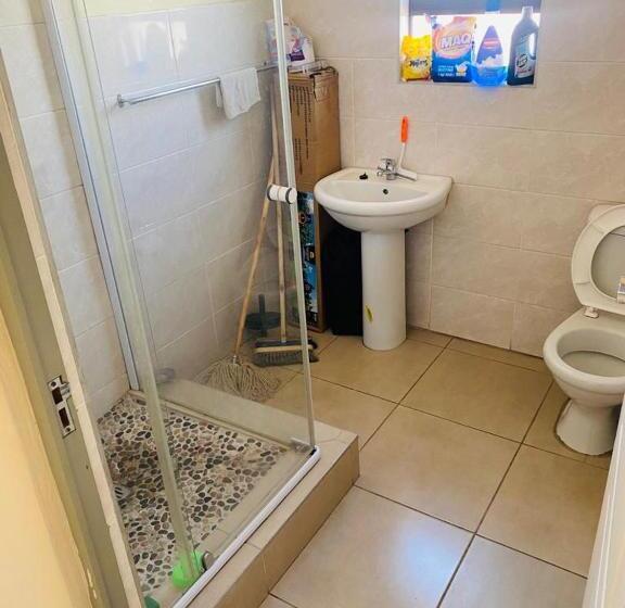 اتاق استاندارد, Busy Bee Guest House