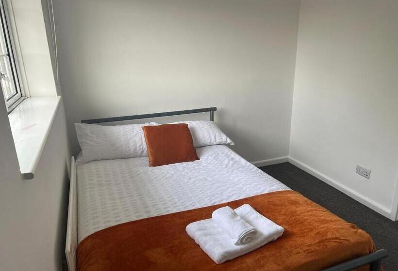 اتاق لوکس, The Coral Guest House 1 Mile From Winchester Market