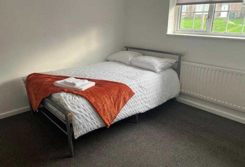 اتاق لوکس, The Coral Guest House 1 Mile From Winchester Market