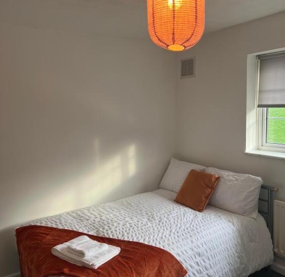 اتاق استاندارد, The Coral Guest House 1 Mile From Winchester Market