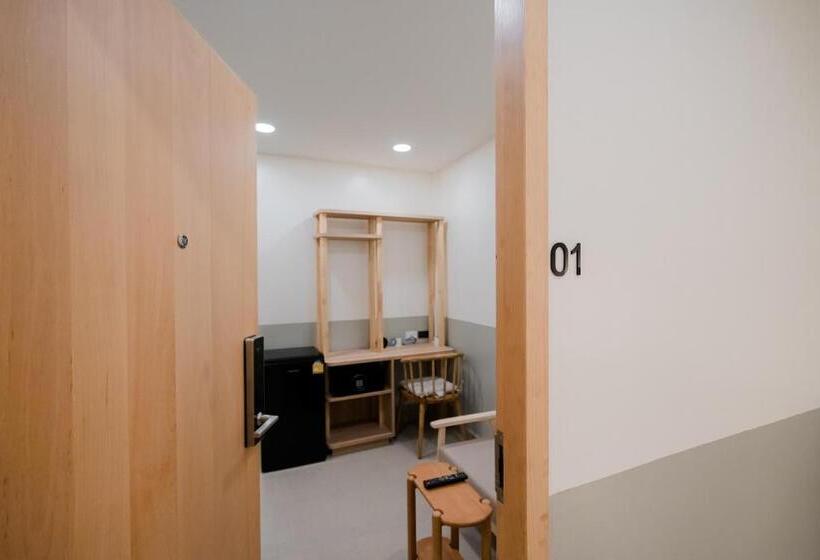 Семейный Номер, Yimwhan House 01, Wat Ratchaburana