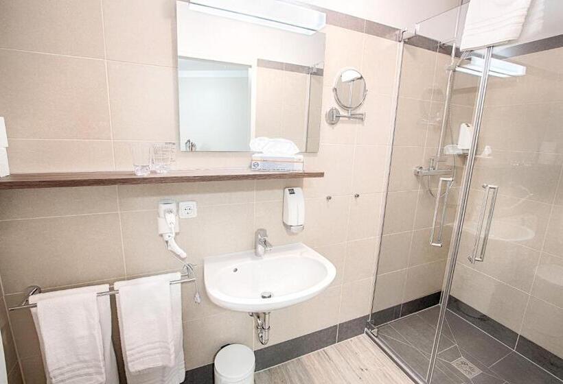 Люкс, Frühstückshotel Waldbauer