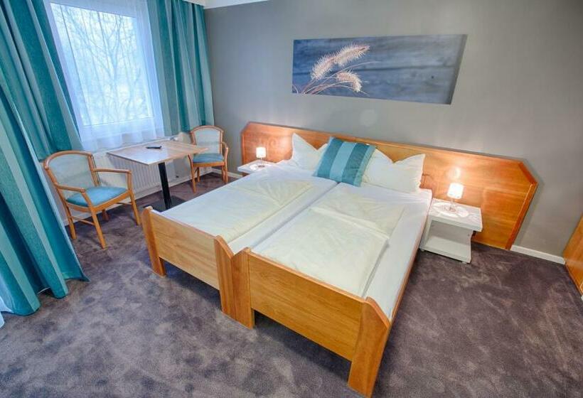 Номер Стандарт с Балконом, Frühstückshotel Waldbauer