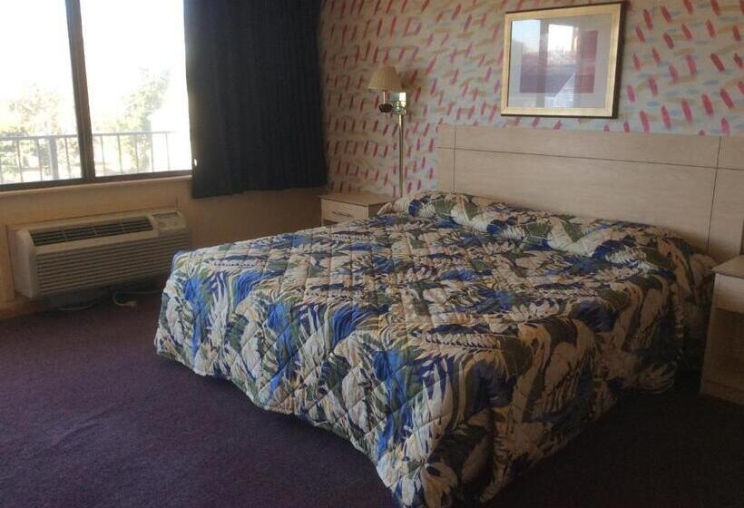 带大床的标准间, Macthrift Motor Inn