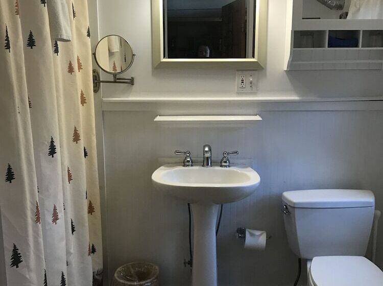 Люкс 2 Спальни, Timberholm Inn