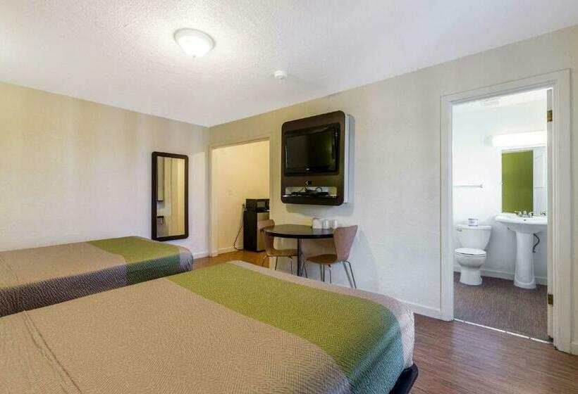 Четырехместный Номер Стандарт, Motel 6 San Rafael