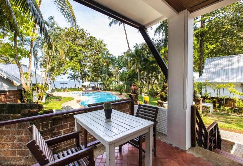 غرفة قياسية مطلّة علي البحر مزوَّدة بشُرفة, Baansook Resort Koh Chang