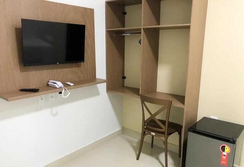 Quarto Estandar, Império