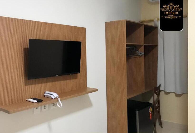 Quarto Deluxe, Império