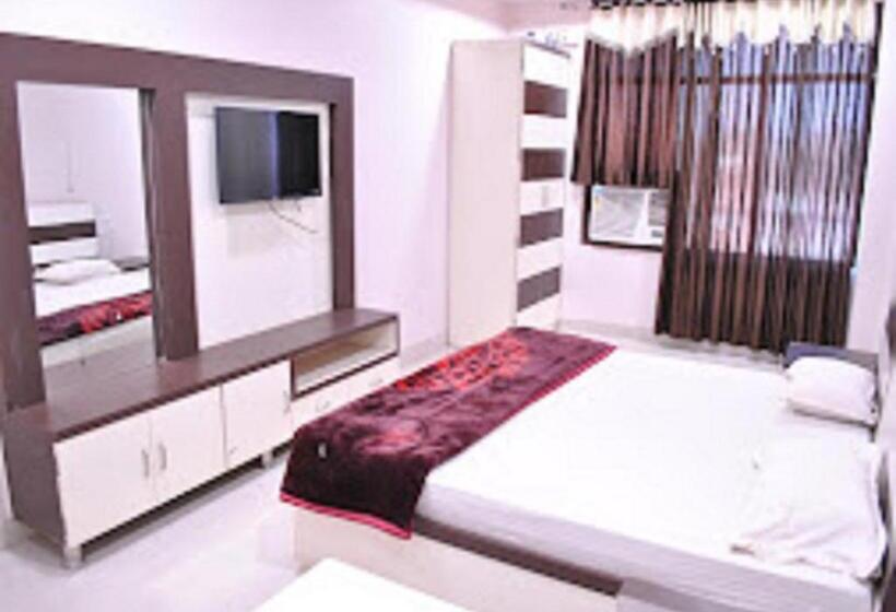 Quarto Estandar, Varun Inn