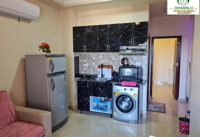 استودیوی استاندارد با چشم‌انداز دریا, Casablanca Star Hurghada كازابلانكا ستار الغردقة