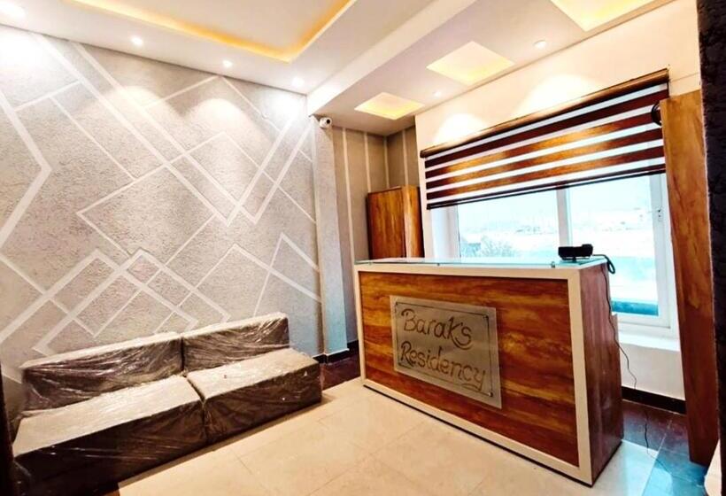 اتاق اکونومی, The Barak S Residency    Lpu Main Gate    Special For Parents, Students, Couples, Corporate