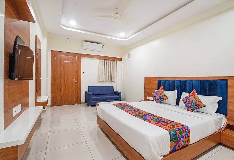 اتاق لوکس, Fabhotel Hk Villa