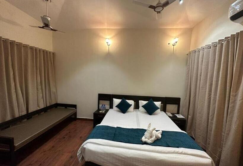 标准房带园景, Citrus Prime Kanha Resort And Villas