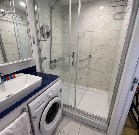 استودیوی استاندارد با چشم‌انداز دریا, Orbi City Apartament Block а 1767