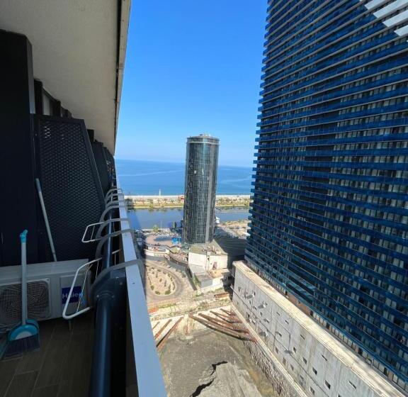 استودیوی استاندارد با چشم‌انداز دریا, Orbi City Apartament Block а 1767
