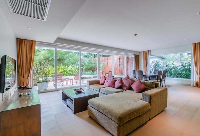 Апартаменты 2 Спальни, Poppy Beachfront Residence