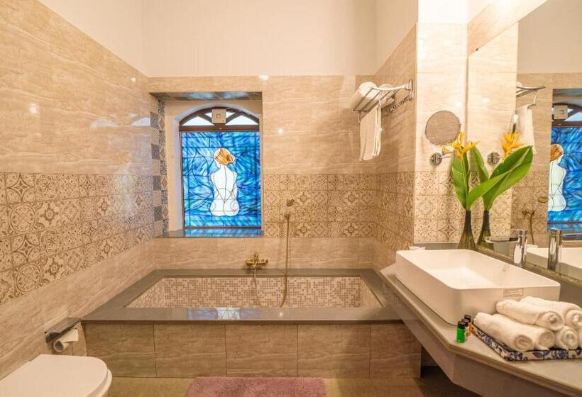 Family Suite, Sashas Holiday Village