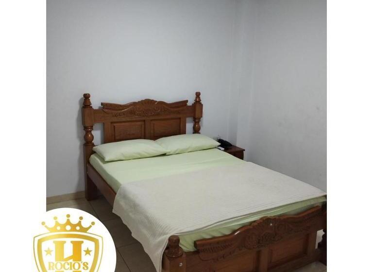 اتاق اکونومی, Rocios