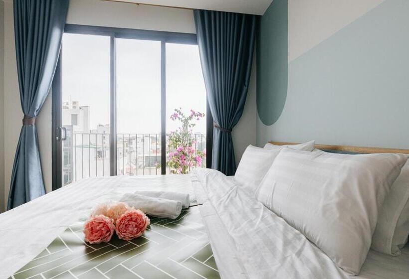 1 Bedroom Apartment Lake View, Crescendo Urban Stay   Stay 24h