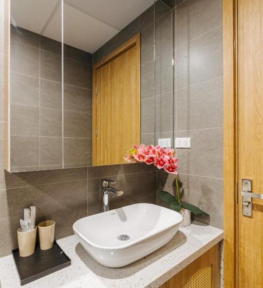 سوئیت با بالکن, Crescendo Urban Stay   Stay 24h