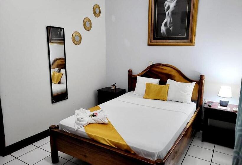 اتاق لوکس, & Restaurante El Principe