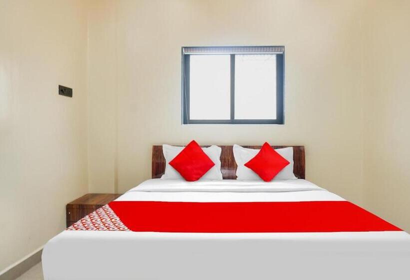 Трехместный Номер Классика, Oyo Flagship Hotel Crown & Lodge