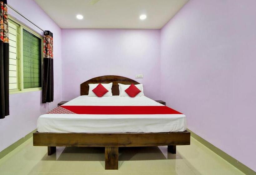 Трехместный Номер Классика, Oyo Flagship Hotel Damodharan Lodging
